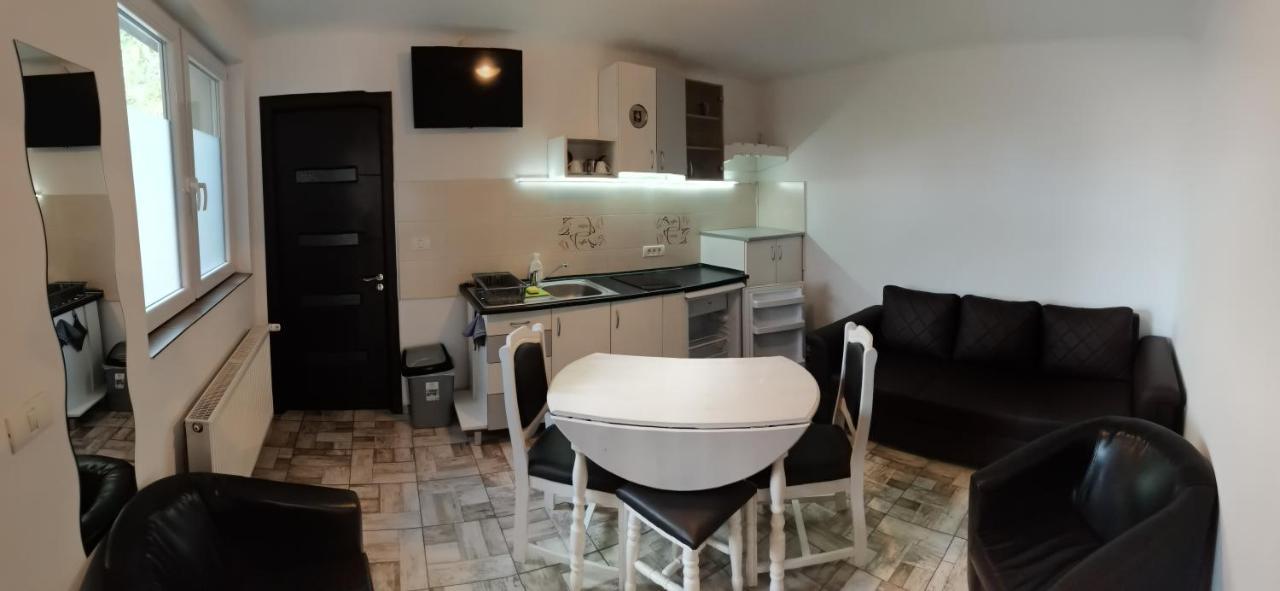Carla'S Place Ap 2 Oradea Exterior foto